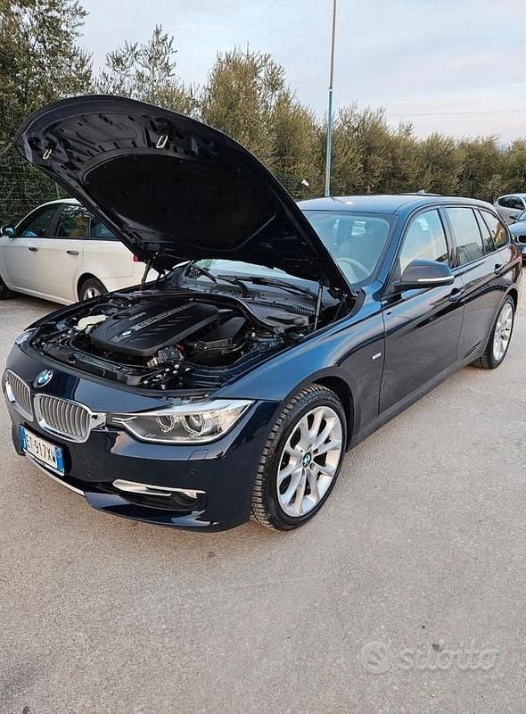 Usata BMW 330 258 CV (189 kW) 2014 Blu Station wagon