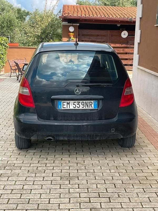 Usata Mercedes A160 95 CV (69 kW) 2012 Nero Berlina