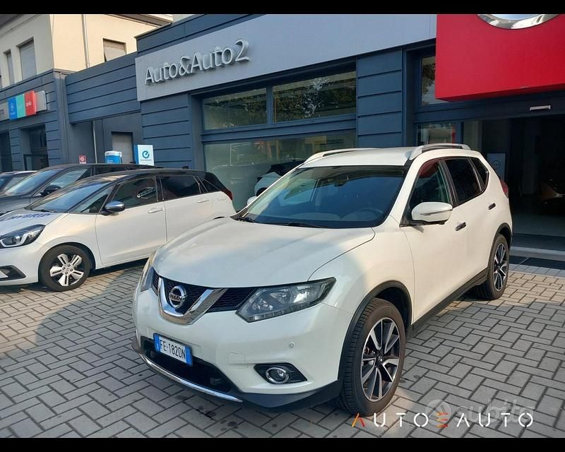 Usata Nissan X-Trail Acenta Premium 131 CV (96 kW) 2016 Bianco SUV
