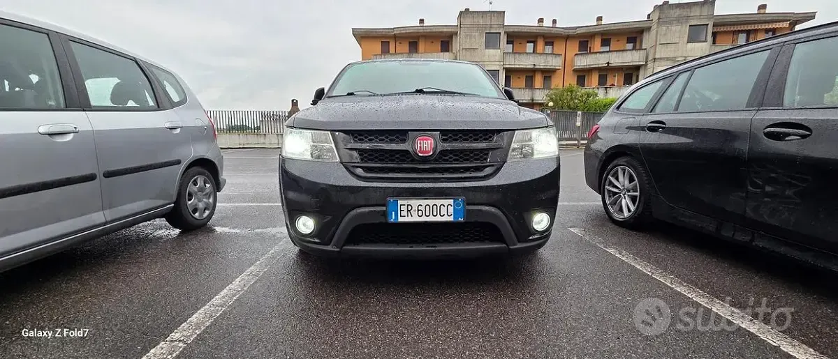 Usata Fiat Freemont Lounge 170 CV (125 kW) 2013 Nero SUV