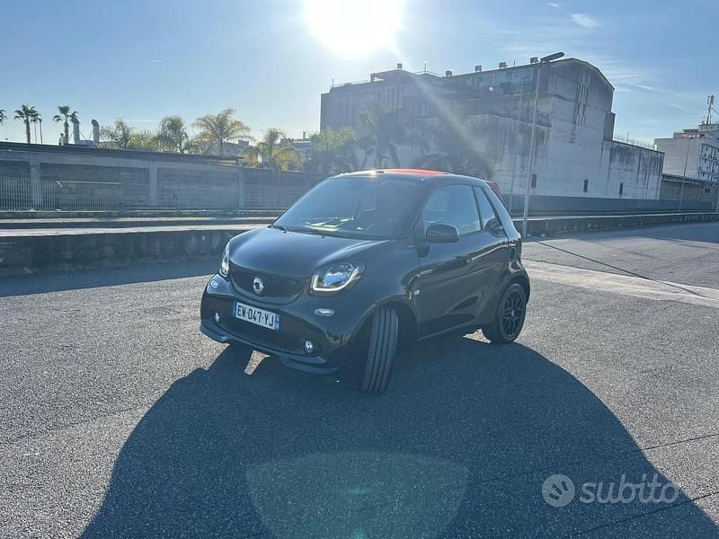 Usata Smart ForTwo Cabrio Prime 70 CV (51 kW) 2018 Nero Cabrio