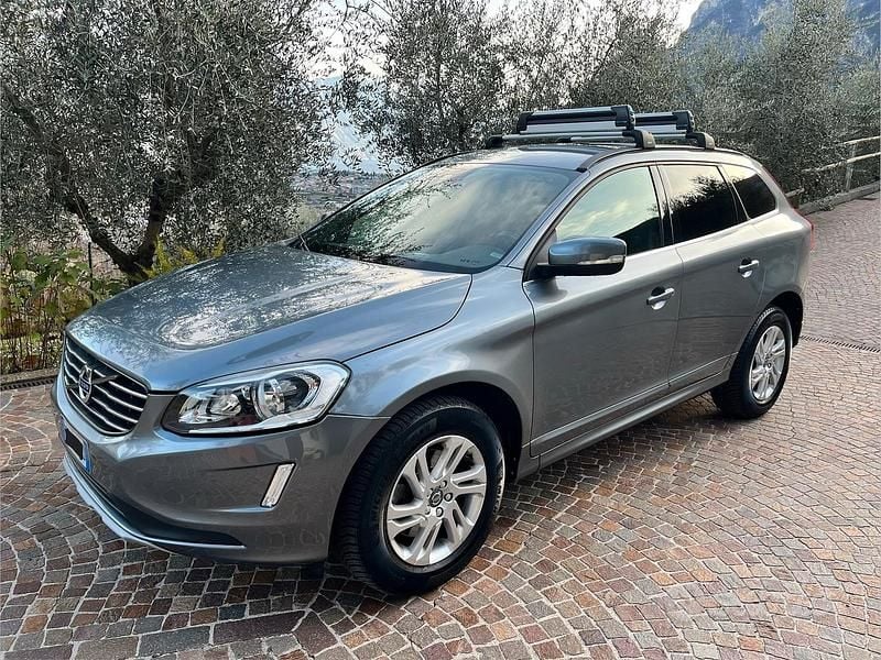 Usata Volvo XC60 Momentum 2015 Grigio SUV