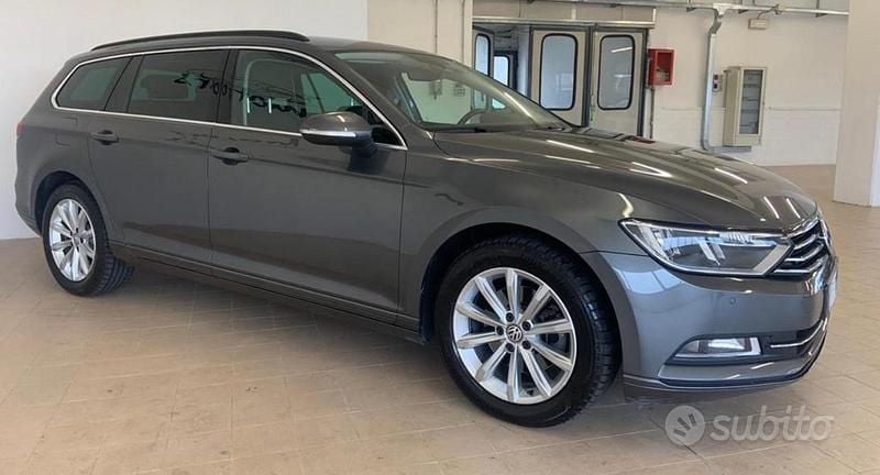 Usata VW Passat Comfortline 120 CV (88 kW) 2016 Grigio Station wagon