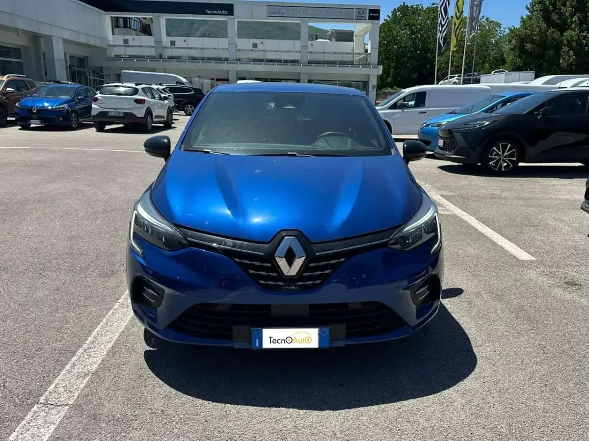 Usata Renault Clio V Intens 91 CV (66 kW) 2023 Blu iron Berlina