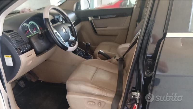 Usata Chevrolet Captiva 150 CV (110 kW) 2007 Nero SUV