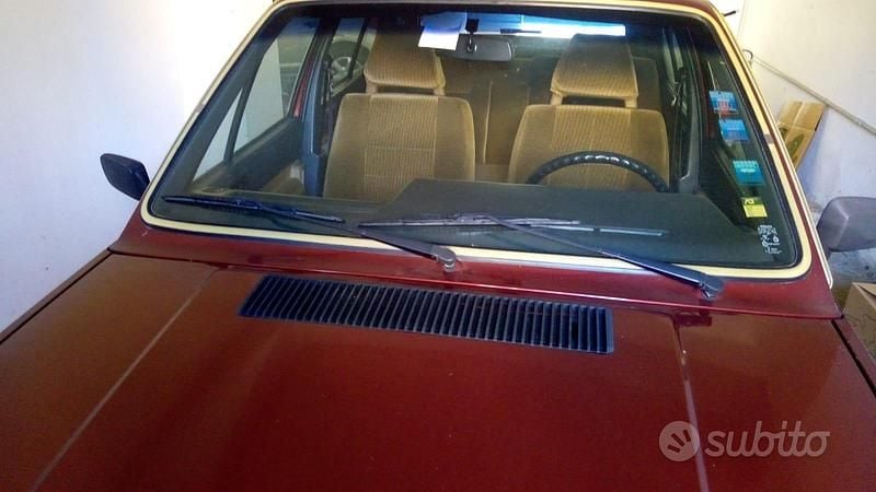 Usata Volvo 340 71 CV (52 kW) 1983 Rosso Berlina