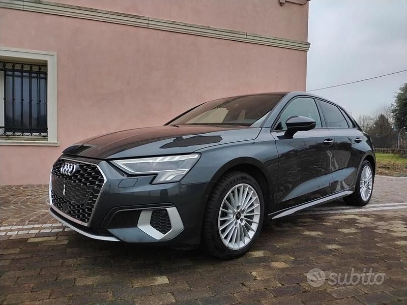 Usata Audi A3 Advanced 149 CV (109 kW) 2022 Grigio Berlina