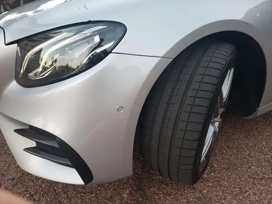 Usata Mercedes E220 AMG line 194 CV (142 kW) 2017 Argento Berlina