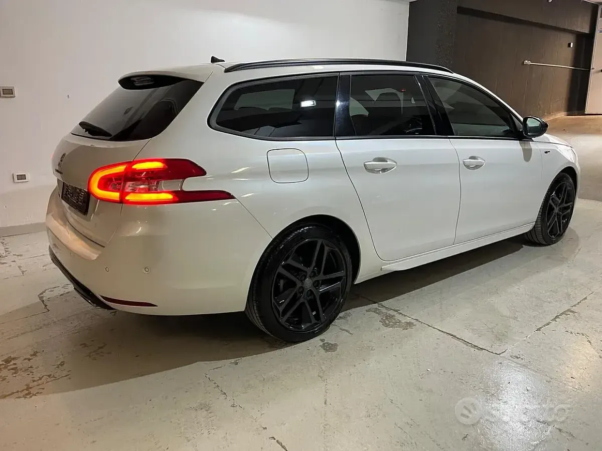 Usata Peugeot 308 GT 131 CV (96 kW) 2021 Bianco Station wagon
