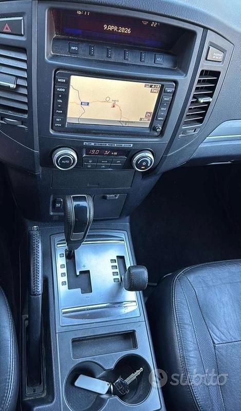 Usata Mitsubishi Pajero Instyle 200 CV (147 kW) 2010 Nero SUV