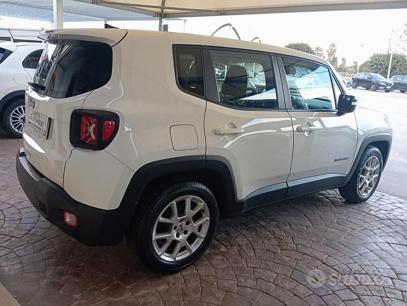 Usata Jeep Renegade Limited 130 CV (95 kW) 2023 Bianco SUV