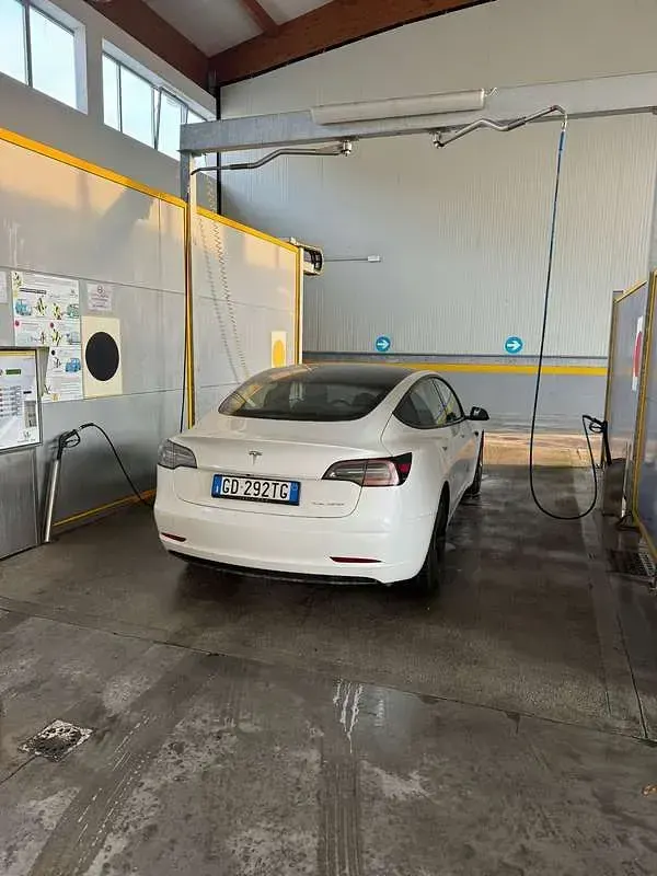 Usata Tesla Model 3 152 kW (208 CV) 2020 Bianco Berlina