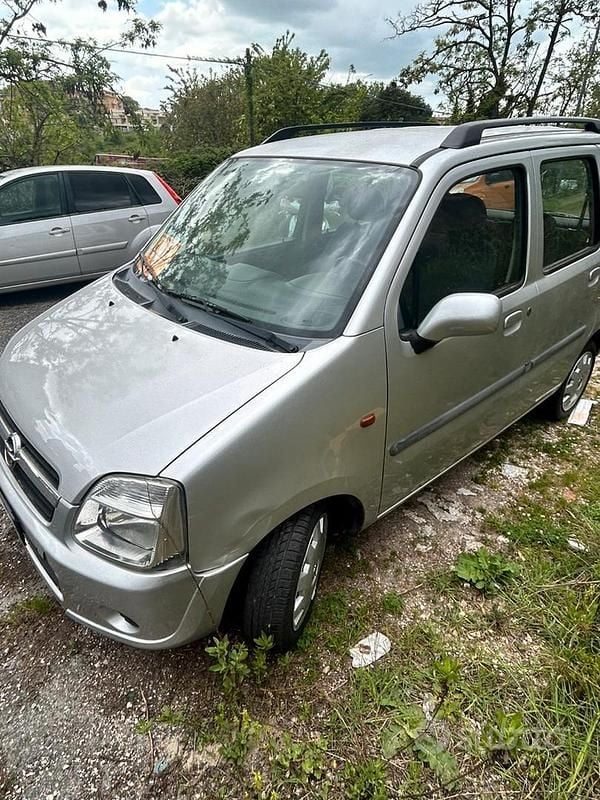 Usata Opel Agila 60 CV (44 kW) 2004 Monovolume