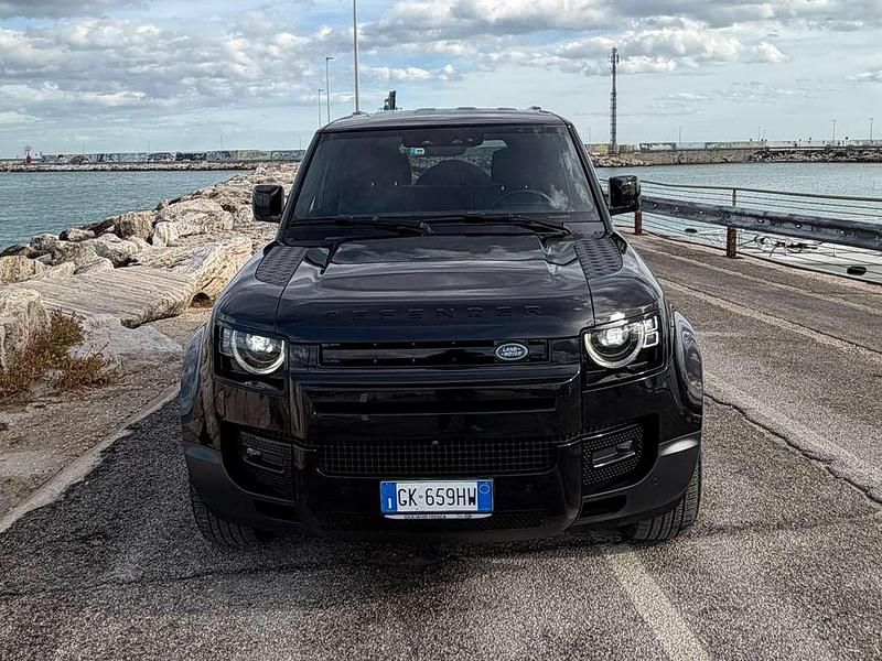 Usata Land Rover Defender SE 200 CV (147 kW) 2022 Nero SUV