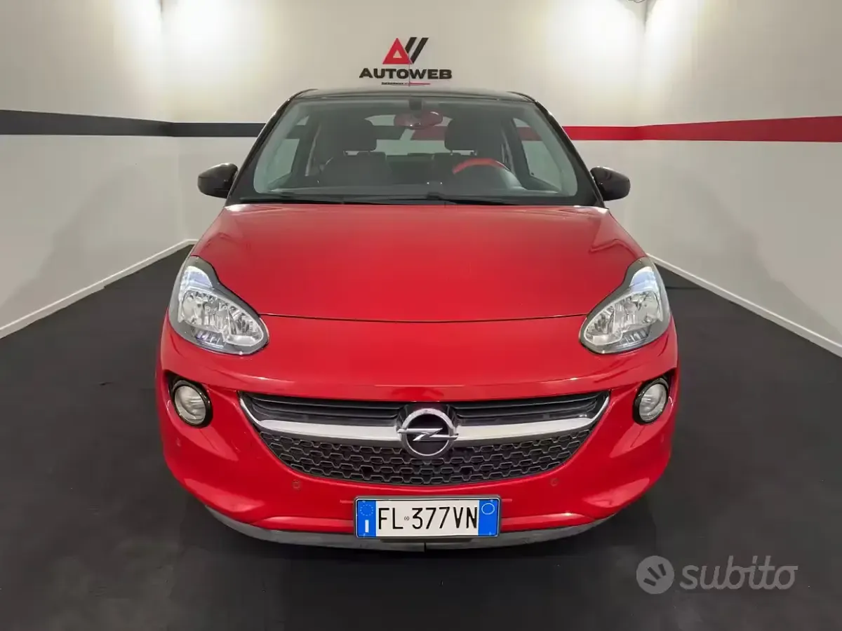 Usata Opel Adam Slam 87 CV (63 kW) 2017 Rosso Utilitaria