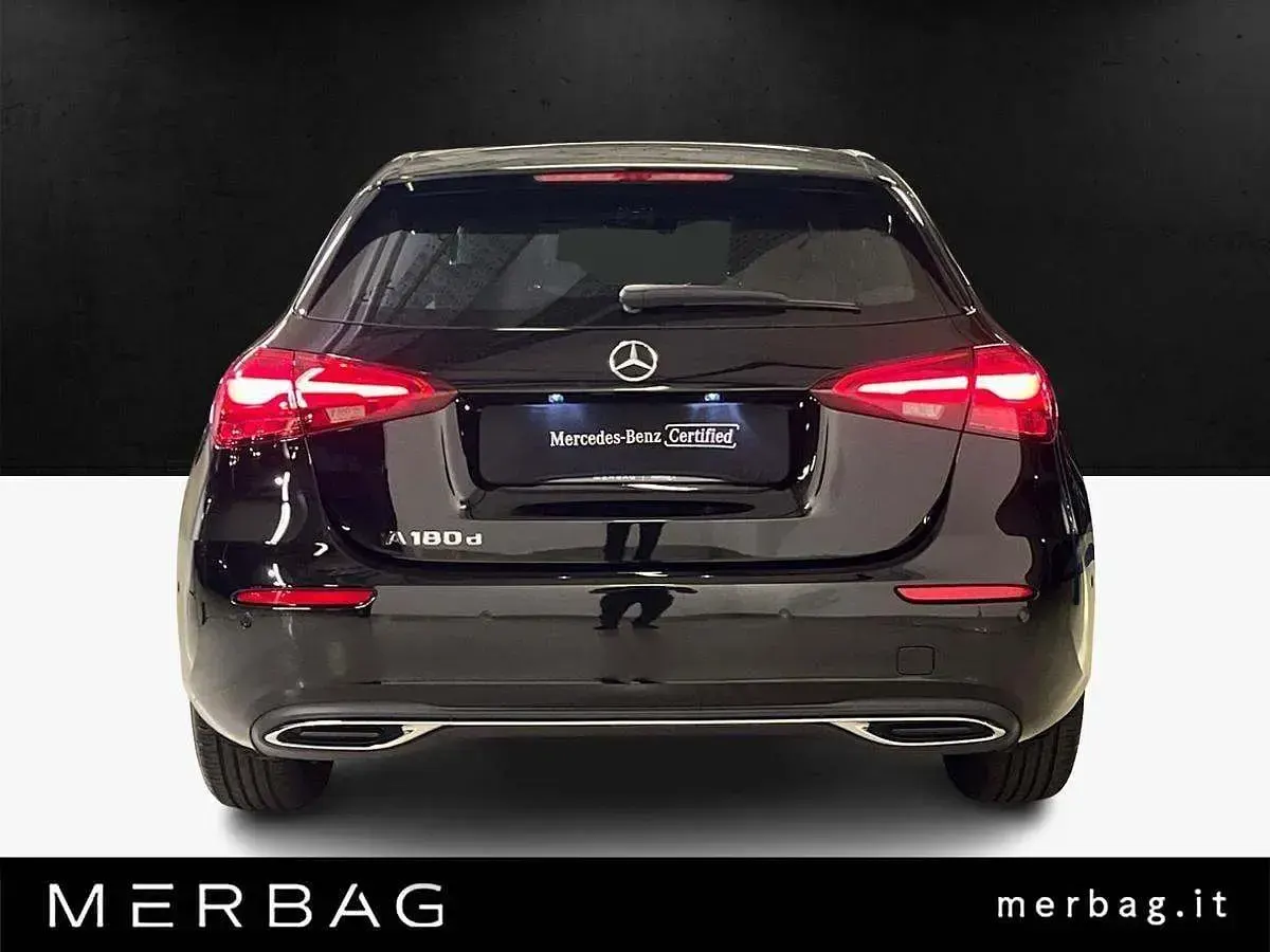 Nuova Mercedes A180 Progressive 116 CV (85 kW) 2026 Nero Berlina