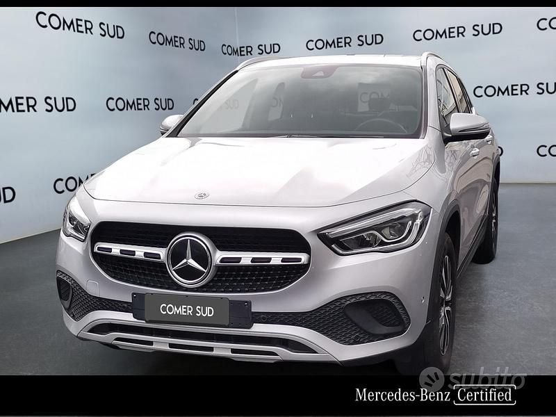 Usata Mercedes GLA200 150 CV (110 kW) 2021 Grigio SUV