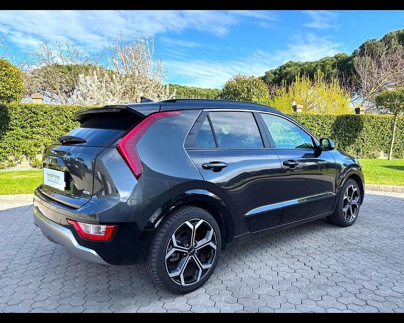 Usata Kia Niro Style 105 CV (77 kW) 2022 Grigio SUV