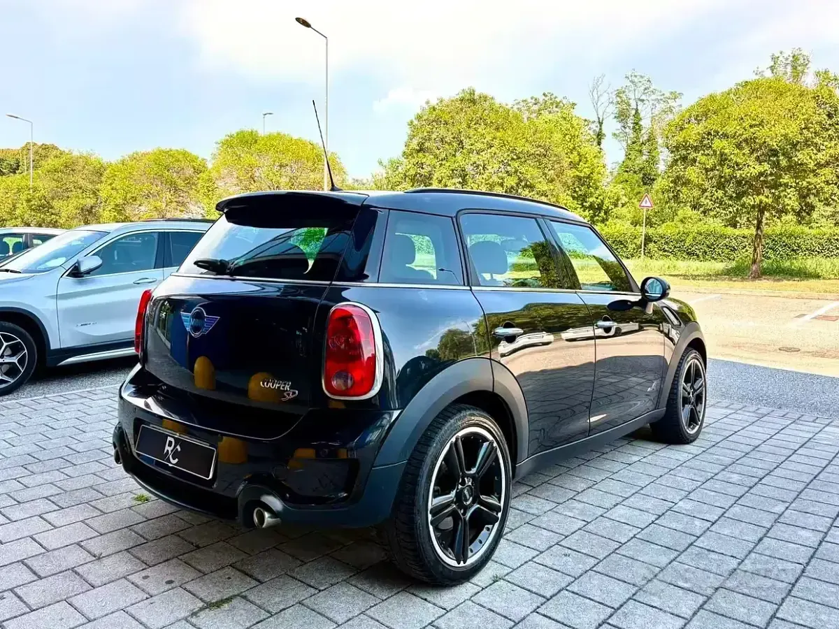 Usata Mini Countryman 143 CV (105 kW) 2012 Nero SUV