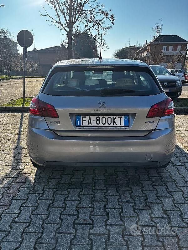 Usata Peugeot 308 120 CV (88 kW) 2015 Grigio Berlina