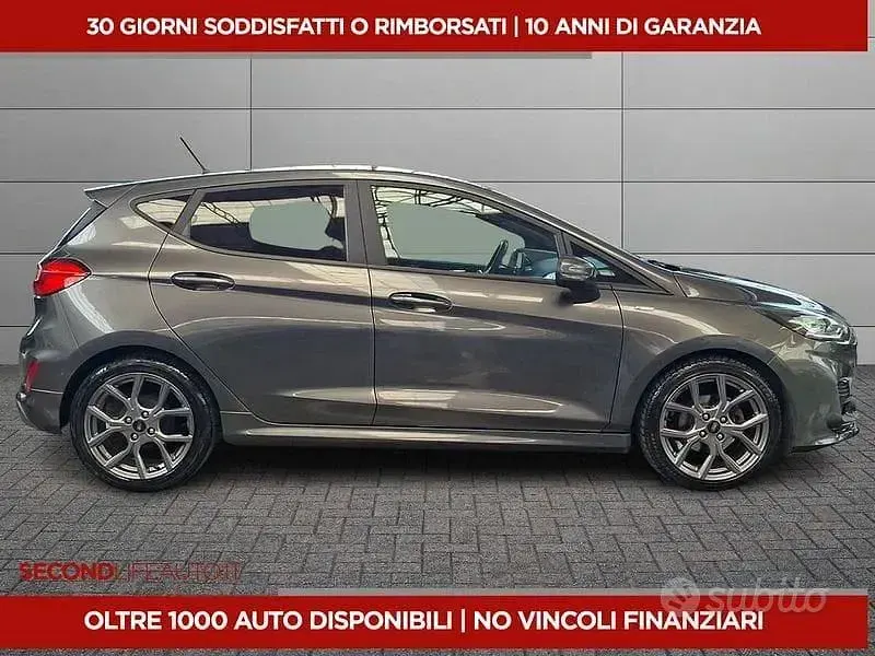 Usata Ford Fiesta ST-Line X 125 CV (91 kW) 2023 Grigio Utilitaria