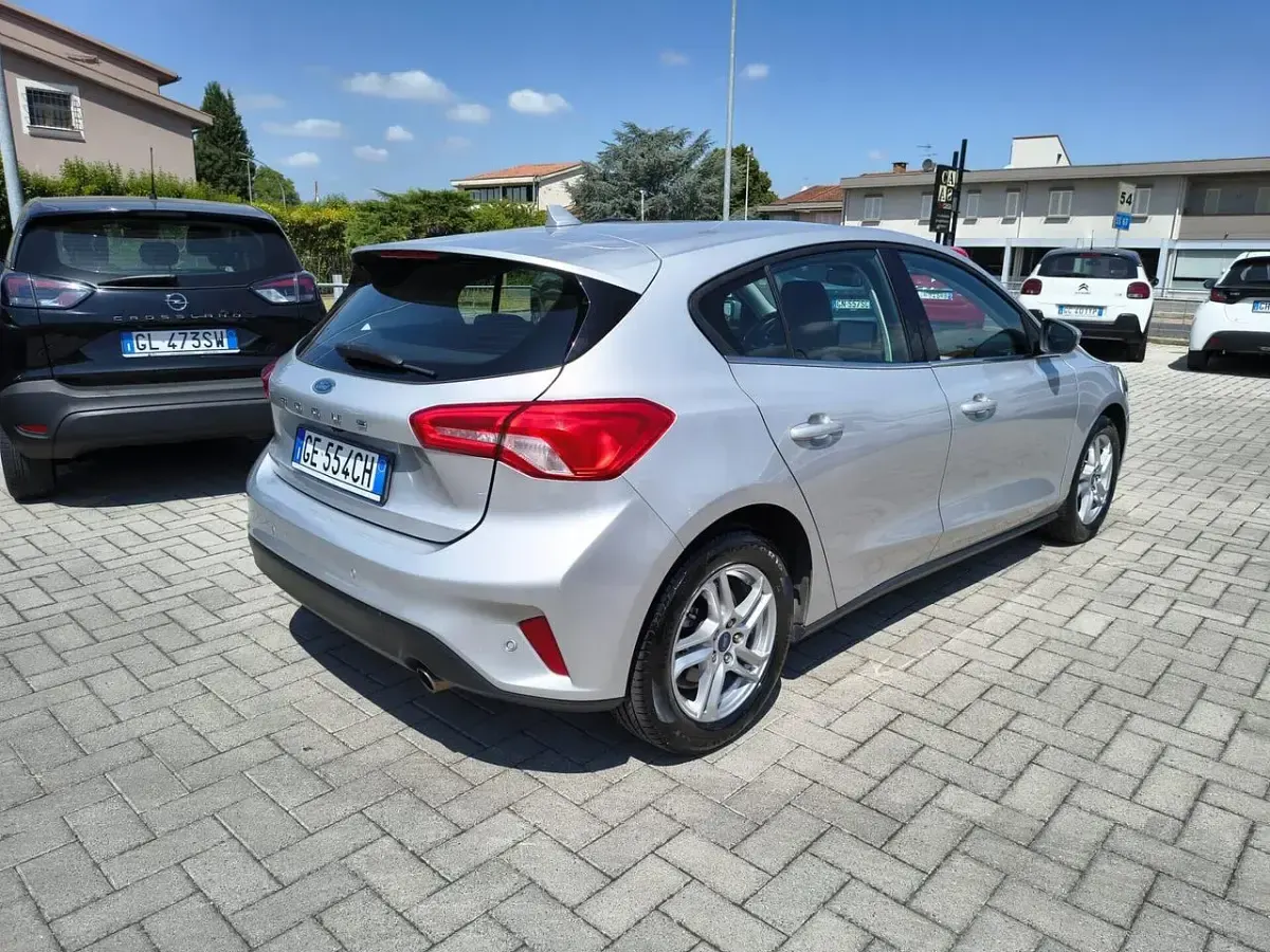 Usata Ford Focus Business Edition 120 CV (88 kW) 2021 Argento Berlina