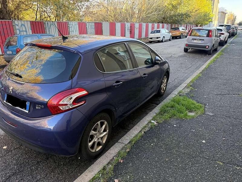 Usata Peugeot 208 Active 92 CV (67 kW) 2012 Utilitaria