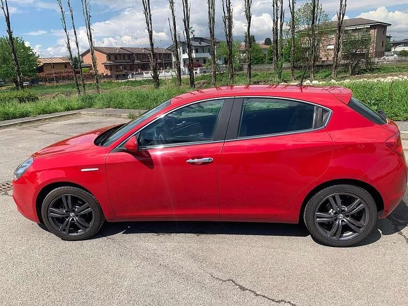 Usata Alfa Romeo Giulietta Business 105 CV (77 kW) 2014 Utilitaria