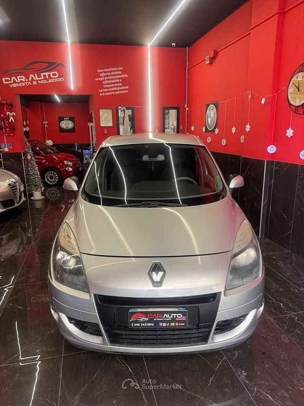 Usata Renault Scénic III Dynamique 110 CV (80 kW) 2011 Argento Monovolume