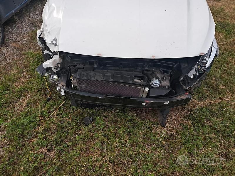 Usata Kia Rio 2016 Bianco Utilitaria