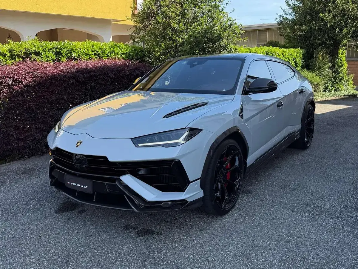 Usata Lamborghini Urus 666 CV (489 kW) 2024 Bianco SUV