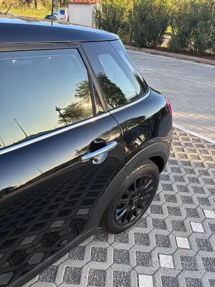 Usata Mini One D 95 CV (69 kW) 2018 Nero Utilitaria