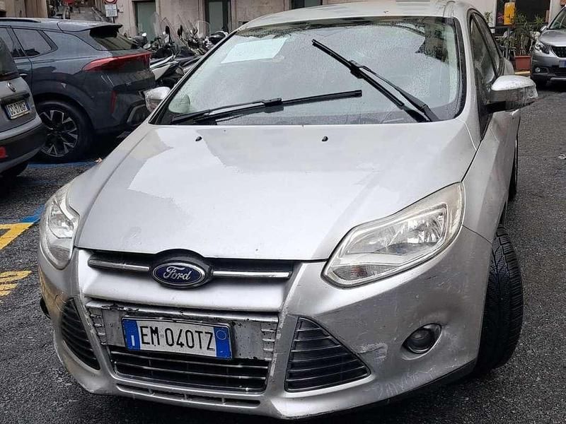 Usata Ford Focus Titanium 95 CV (69 kW) 2012 Grigio Berlina