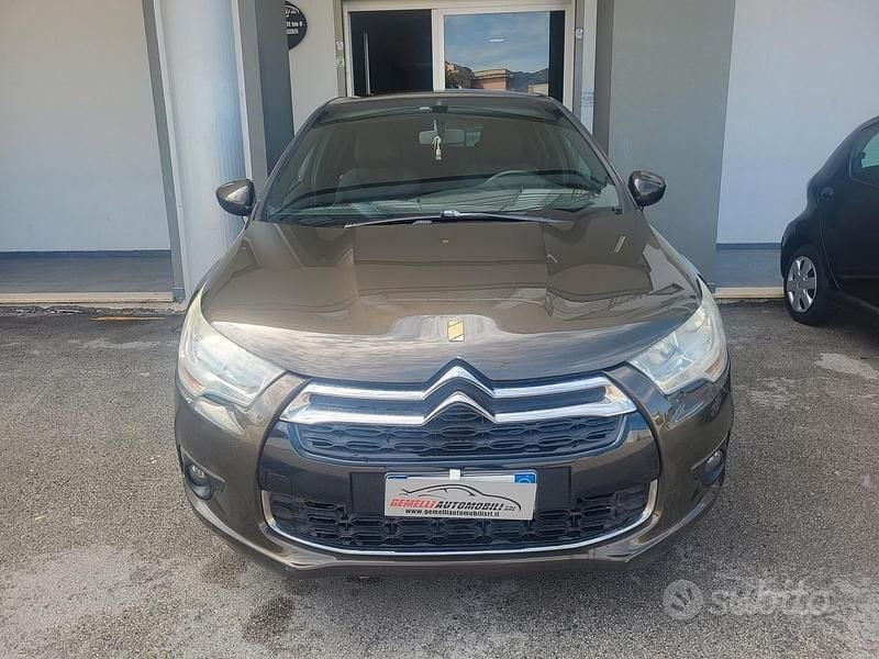 Usata Citroën DS4 111 CV (81 kW) 2012 Marrone Utilitaria