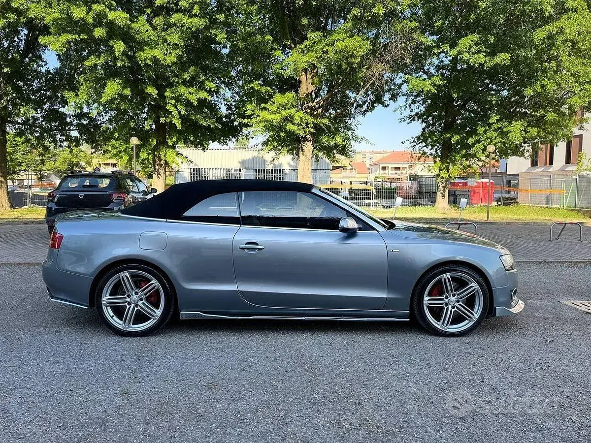 Usata Audi A5 Cabriolet Ambiente 240 CV (176 kW) 2011 Grigio Cabrio