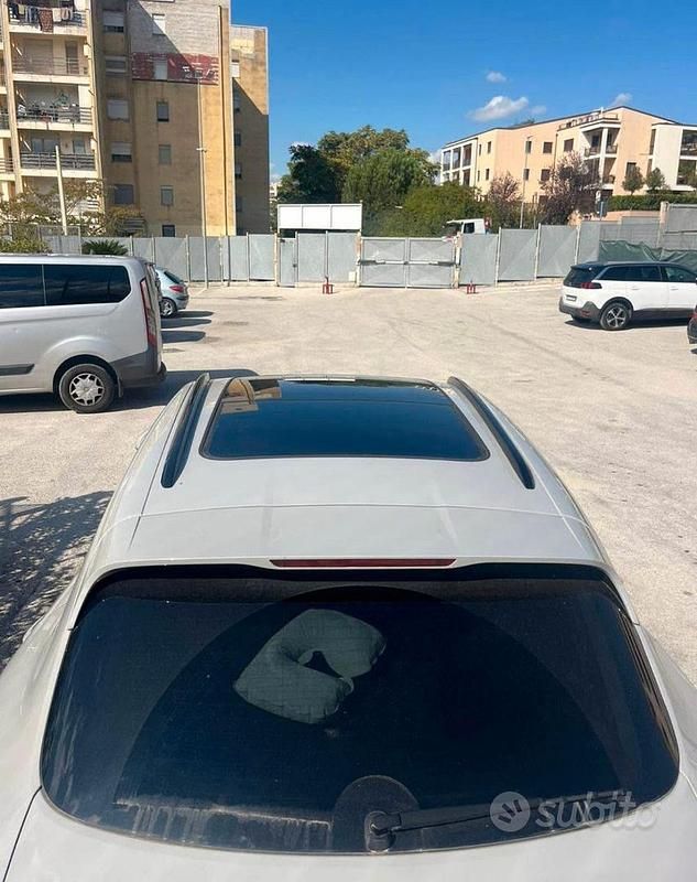 Usata Porsche Macan 265 CV (194 kW) 2023 Grigio SUV