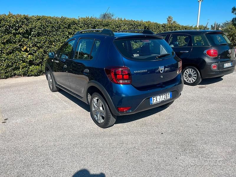 Usata Dacia Sandero Stepway 75 CV (55 kW) 2019 Blu Berlina