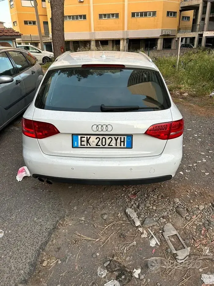 Usata Audi A4 120 CV (88 kW) 2011 Bianco Station wagon