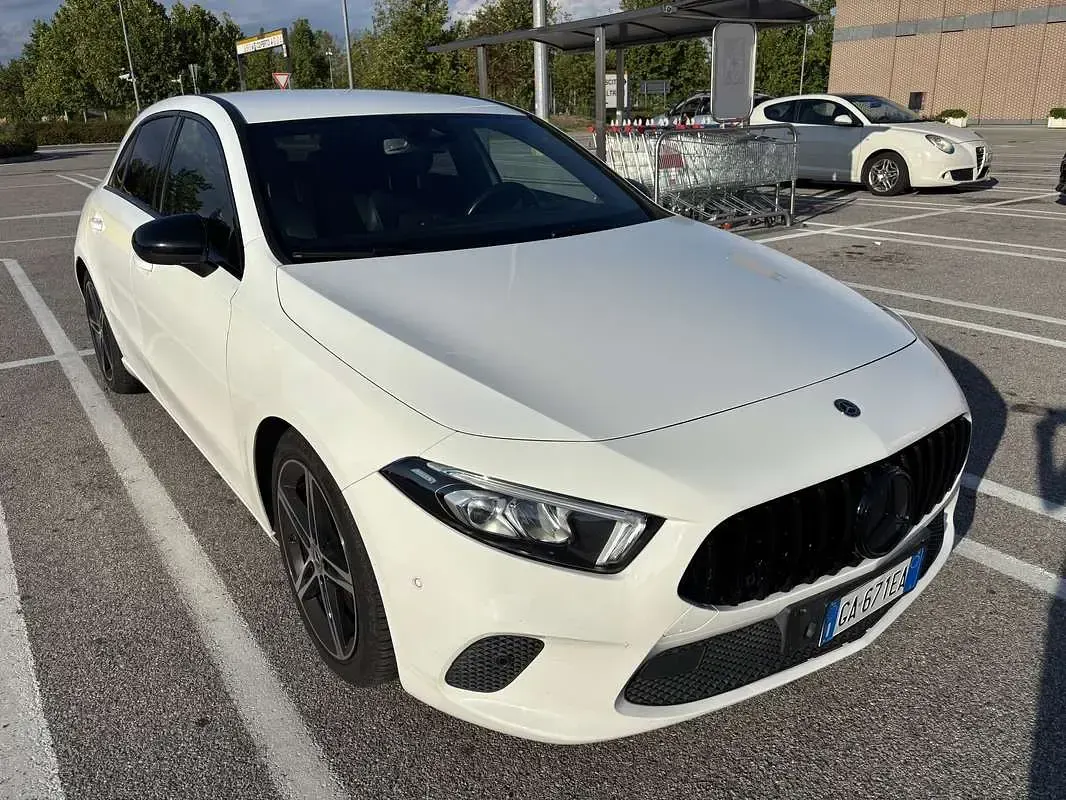 Usata Mercedes A200 150 CV (110 kW) 2020 Berlina