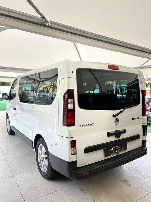 Usata Renault Trafic 120 CV (88 kW) 2021 Bianco Monovolume