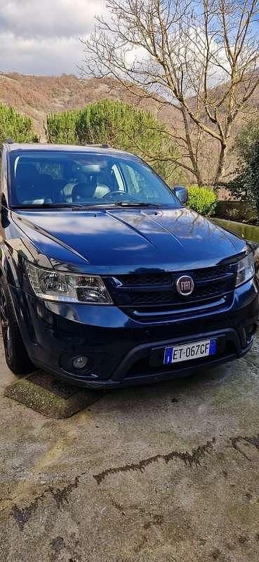 Usata Fiat Freemont Lounge 170 CV (125 kW) 2015 Blu/azzurro SUV