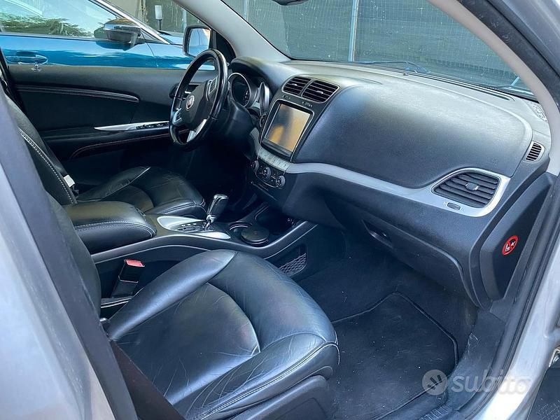 Usata Fiat Freemont 170 CV (125 kW) 2014 Grigio SUV