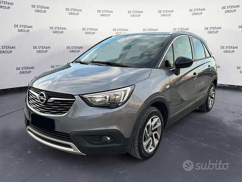 Usata Opel Crossland X Innovation 99 CV (72 kW) 2018 Grigio SUV