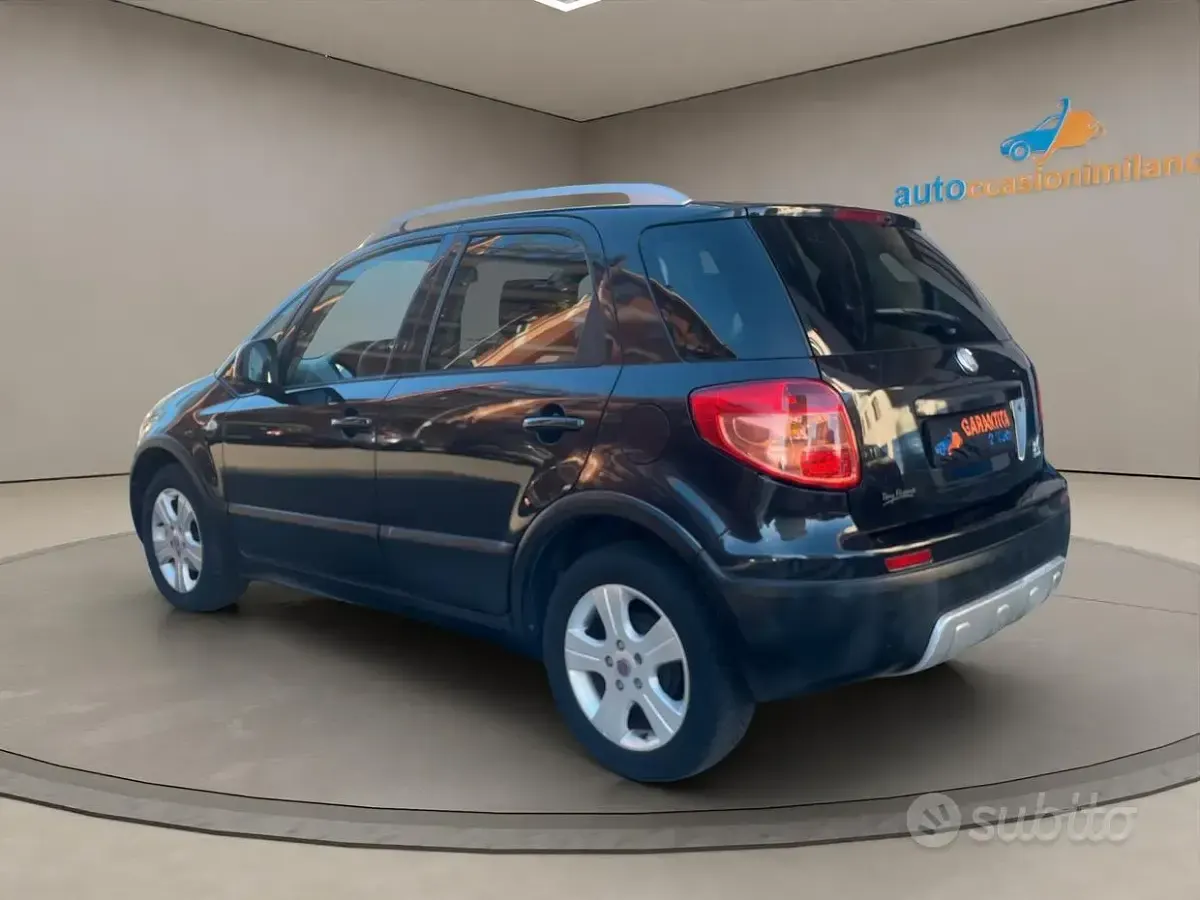 Usata Fiat Sedici Dynamic 120 CV (88 kW) 2009 Nero SUV