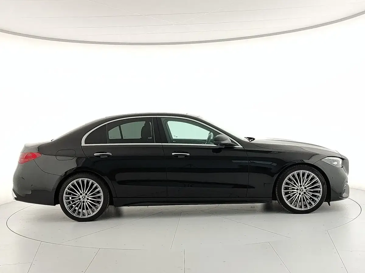 Usata Mercedes C300e Premium 265 CV (194 kW) 2022 Nero ossidiana Berlina