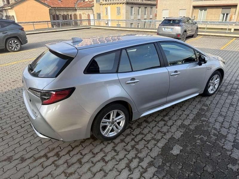 Usata Toyota Corolla Business Edition 98 CV (72 kW) 2019 Argento Station wagon