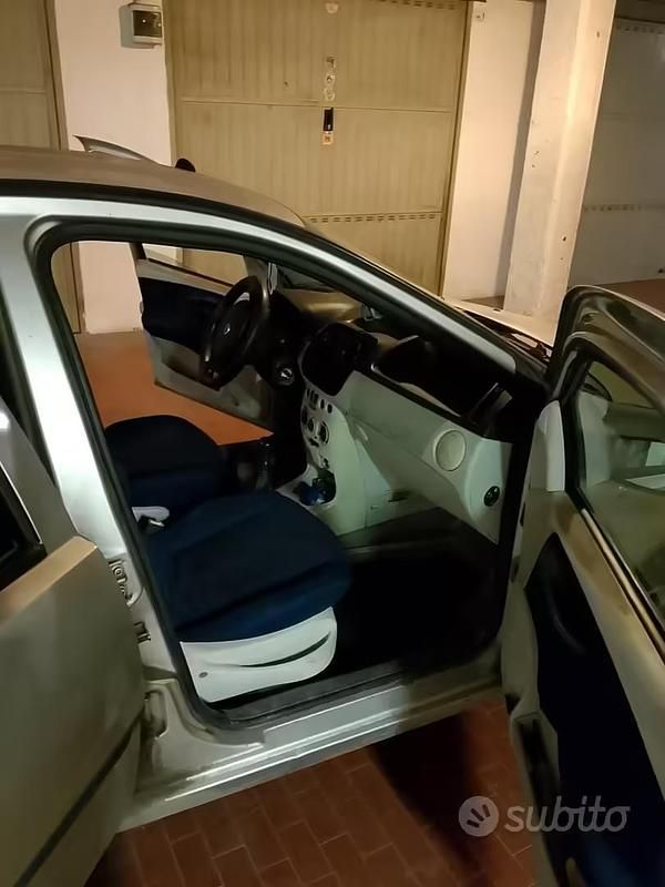 Usata Fiat Punto 2004 Grigio Utilitaria