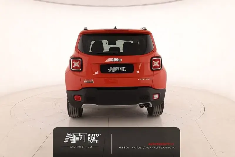 Usata Jeep Renegade Limited 140 CV (102 kW) 2015 Arancione SUV