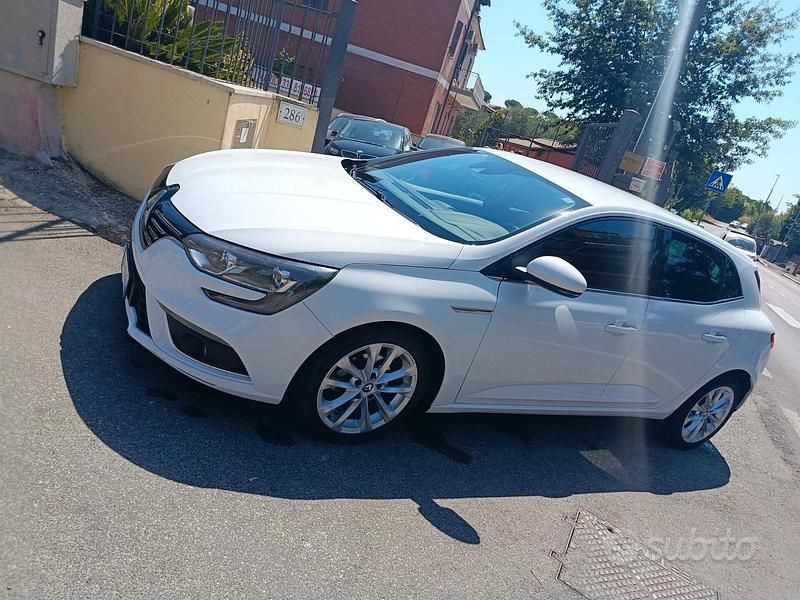 Usata Renault Mégane IV Intens 110 CV (80 kW) 2016 Bianco Berlina