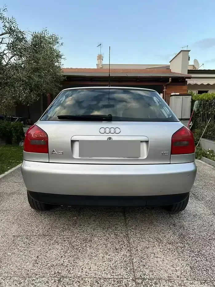 Usata Audi A3 101 CV (74 kW) 1997 Grigio Utilitaria
